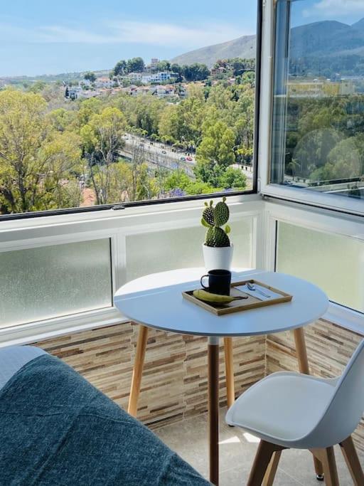 Alterhome Luminoso Estudio Con Piscina Y Maravillosas Vistas Torremolinos Exteriör bild
