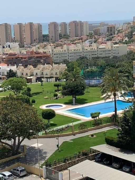 Alterhome Luminoso Estudio Con Piscina Y Maravillosas Vistas Torremolinos Exteriör bild