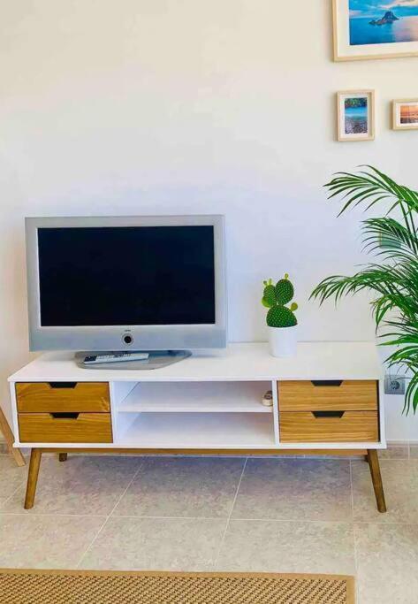 Alterhome Luminoso Estudio Con Piscina Y Maravillosas Vistas Torremolinos Exteriör bild