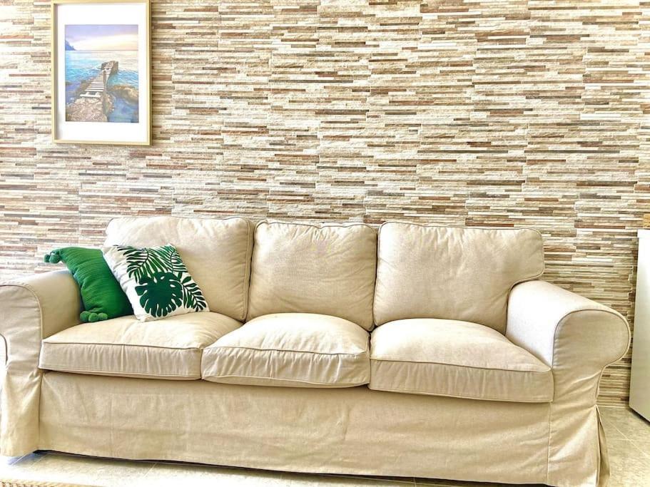 Alterhome Luminoso Estudio Con Piscina Y Maravillosas Vistas Torremolinos Exteriör bild