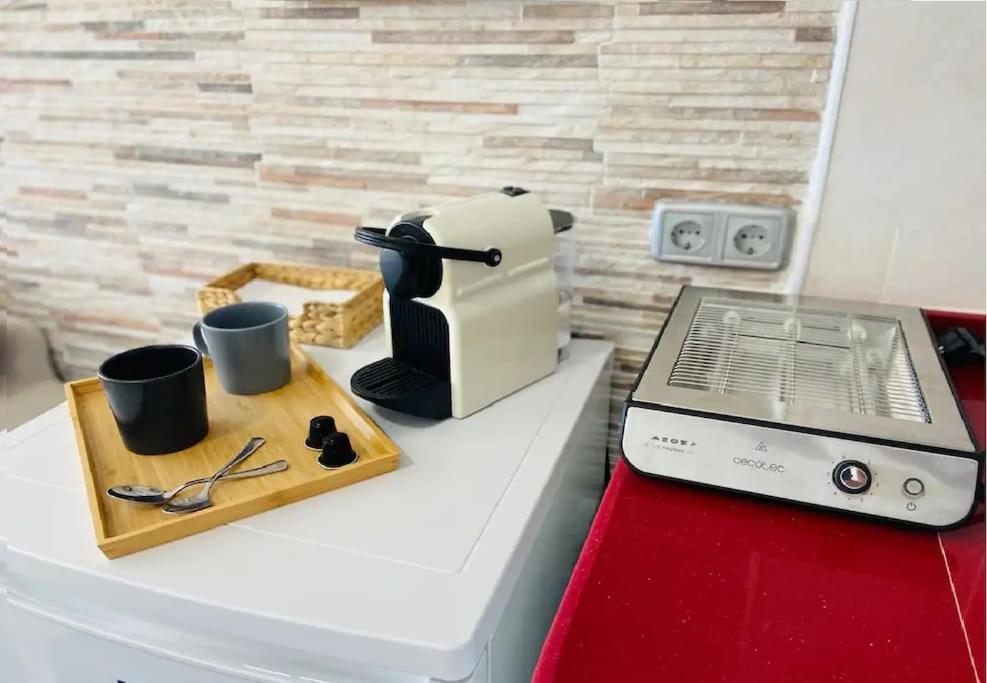 Alterhome Luminoso Estudio Con Piscina Y Maravillosas Vistas Torremolinos Exteriör bild